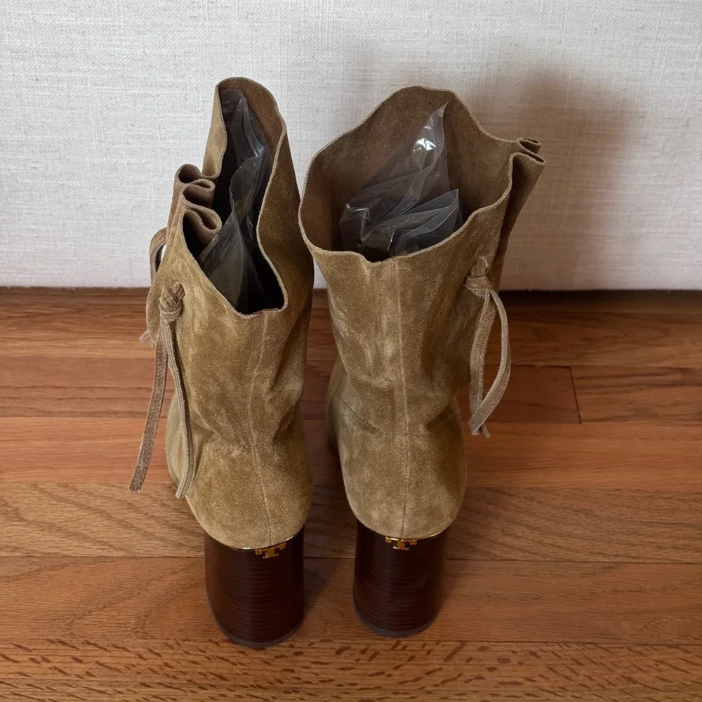 Tory Burch gigi tan suede bootie size‎ 8 1/2